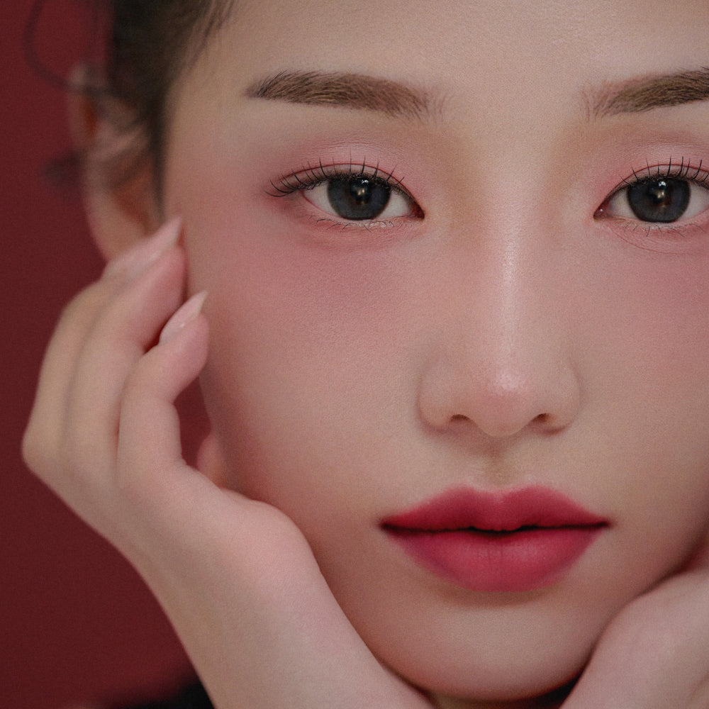 Blurring Lip Veil