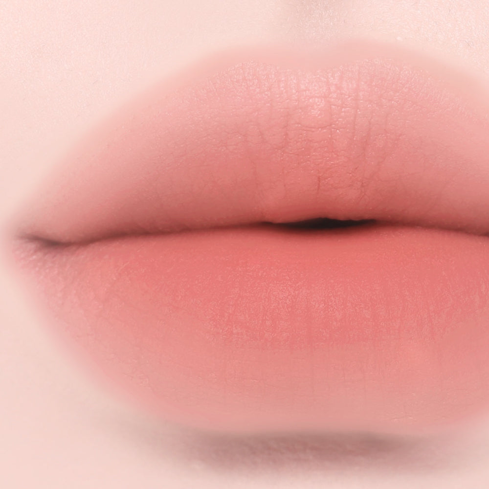 Blurring Lip Veil
