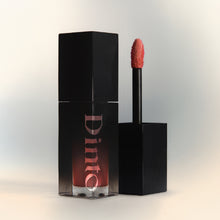 Load image into Gallery viewer, Blur-Glowy Lip Tint
