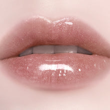 Load image into Gallery viewer, Plumping Lip Glace
