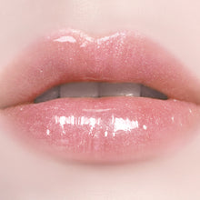 Load image into Gallery viewer, Plumping Lip Glace
