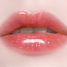 Load image into Gallery viewer, Plumping Lip Glace
