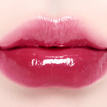 Load image into Gallery viewer, Blur-Glowy Lip Tint
