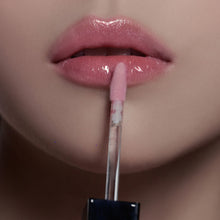 Load image into Gallery viewer, Plumping Lip Glace
